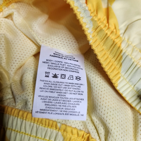 Club America Flow Men's Nike Graphic Soccer Shorts - Picture 8 of 10